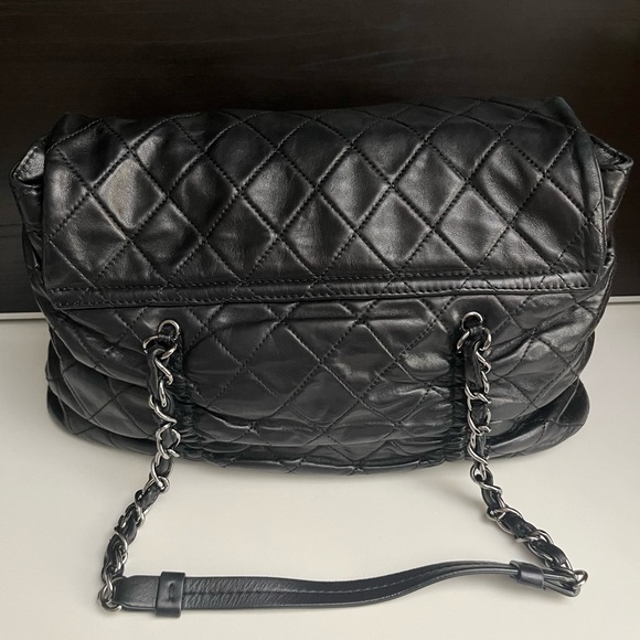 Authentic Chanel Vintage Black Lambskin Slouch Medium Handbag Shoulder Bag - Picture 4 of 13